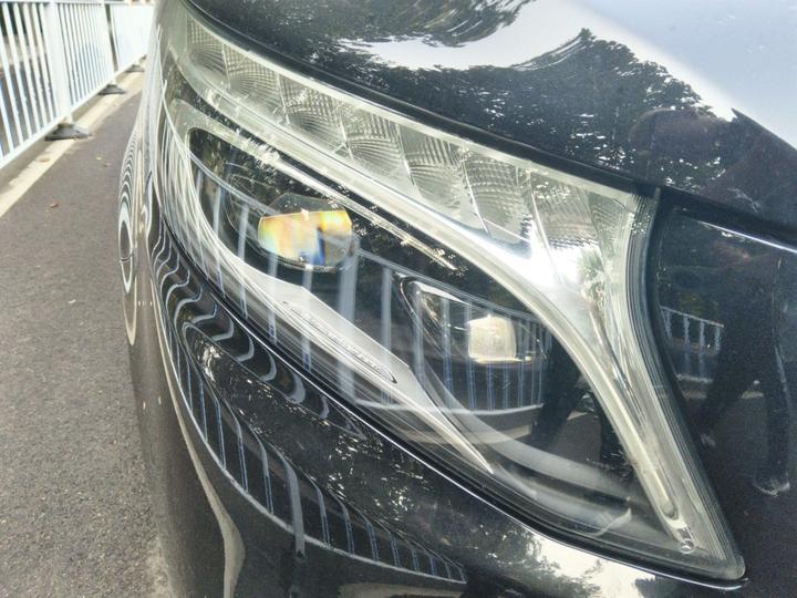 V-Class 2020 V 260 L Long Wheelbase Luxury photo 7