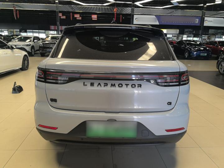 Leapmotor C11 2024 EV 580 Exclusive photo 5