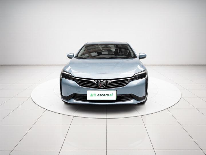 6 2020 PHEV photo 2
