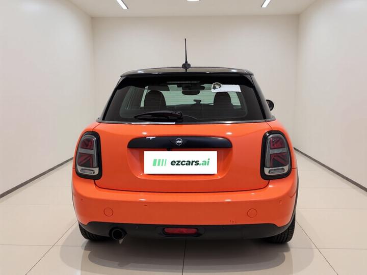 2015 1.2T ONE 5-Door photo 5