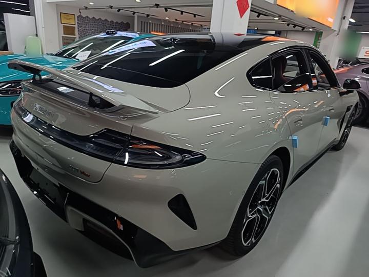 Xiaomi SU7 2024 AWD Extended Range High-end ADAS Max photo 4