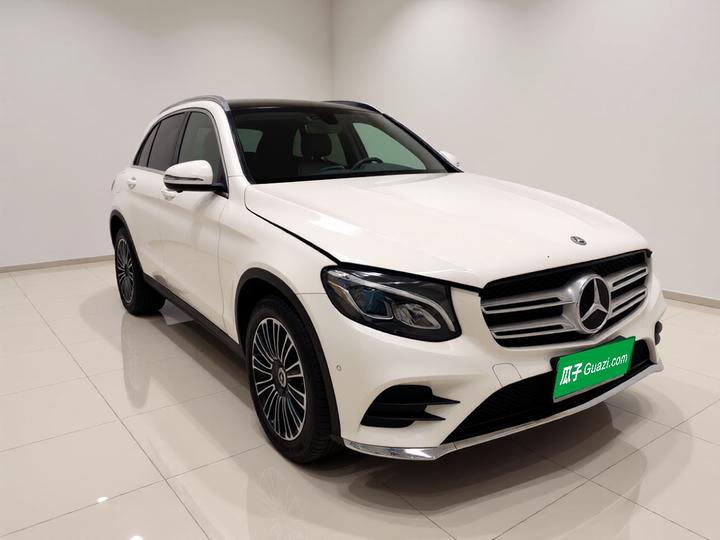 GLC 2018 GLC 260 4MATIC Dynamic photo 3