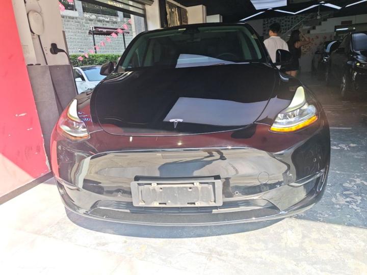 Model Y 2021 Standard Range RWD photo 2