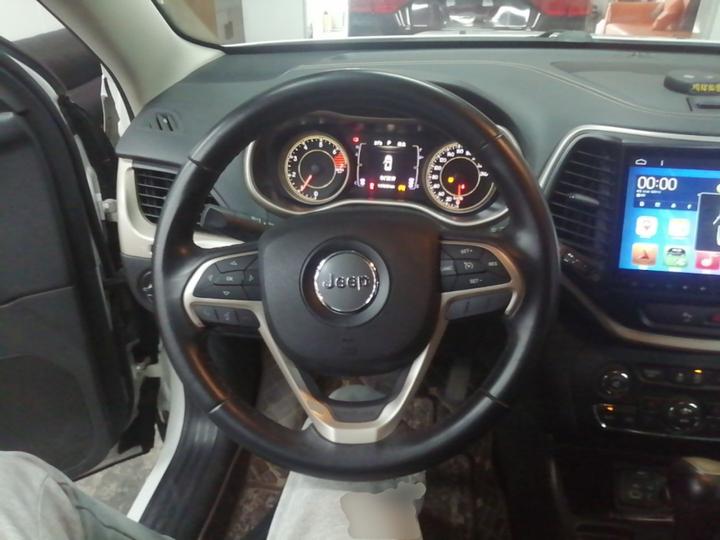 Cherokee 2016 2.4L Leading photo 6