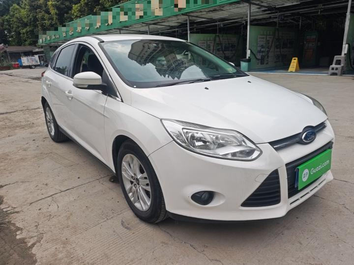 Focus 2012 Hatchback 1.6L MT Comfort photo 3