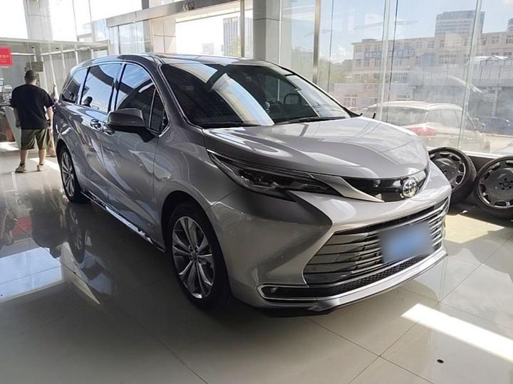 Sienna 2023 2.5L Hybrid Premium photo 3