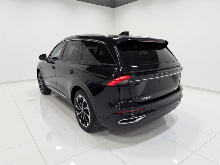 Nautilus 2023 2.0T AWD photo 4