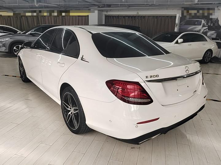 E-Class 2017 E 200 Sport 4MATIC photo 4