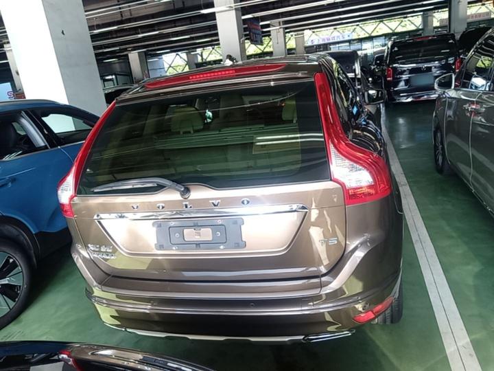 XC60 2015 T5 photo 5