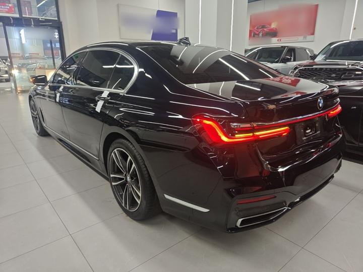 7 Series 2021 730Li M Sport Package photo 4