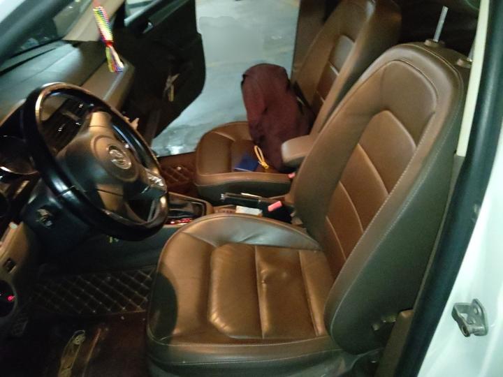 Bora 2014 1.6L AT Comfort photo 7