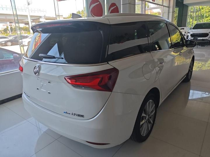 GL6 2021 323T Mild Hybrid Luxury photo 6