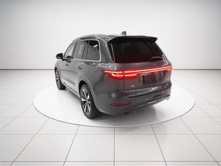 Li Auto ONE 2020 EREV 6-Seater photo 4