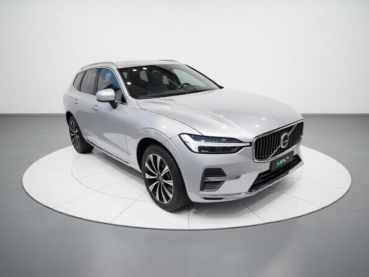 XC60 2025 B5 AWD Luxury photo 3