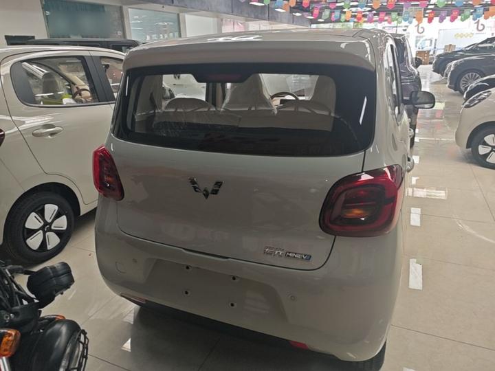 Hongguang MINIEV 2025 4th Gen 4-Door Advanced photo 3