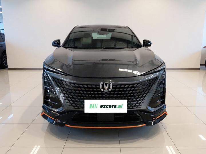 UNI-T 2022 1.5T Sport Flagship photo 2