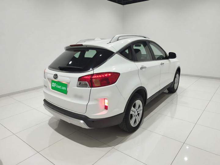 Bestune X80 2015 2.0L AT Luxury photo 4