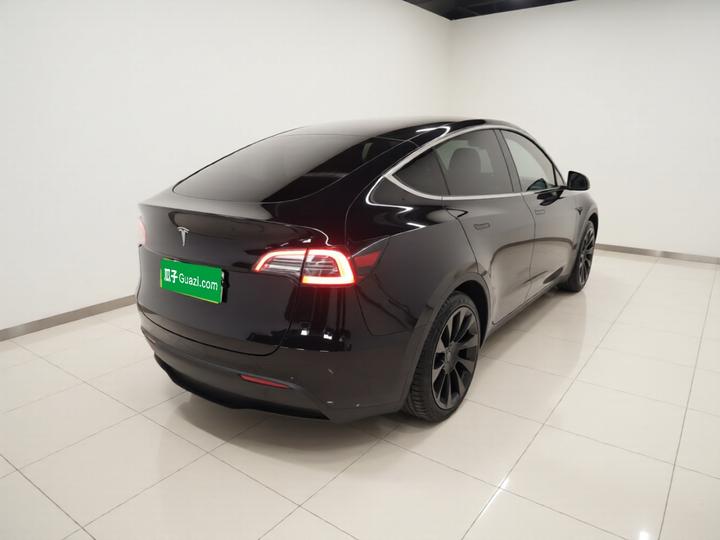Model Y 2022 RWD photo 6