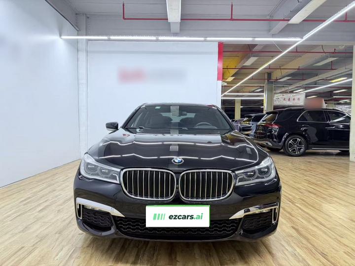 7 Series 2018 730Li Exclusive M Sport Package photo 4
