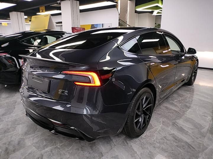 Model 3 2024 Performance AWD photo 6