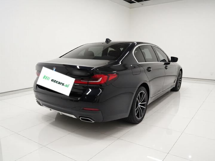 5 Series 2022 Facelift 525Li M Sport Package photo 6