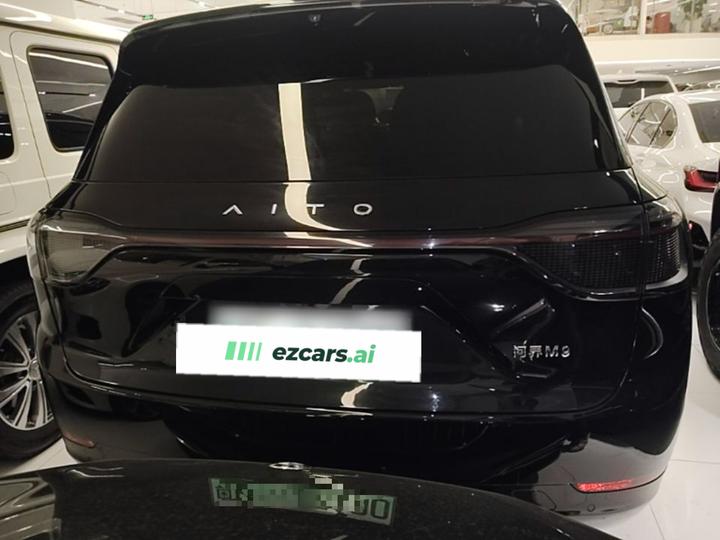 HIMA AITO M9 2024 EREV Ultra 42kWh 6-Seater photo 3