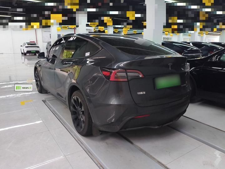 Model Y 2024 Long Range AWD photo 4