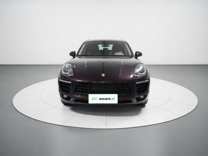 2017 Macan 2.0T photo 2