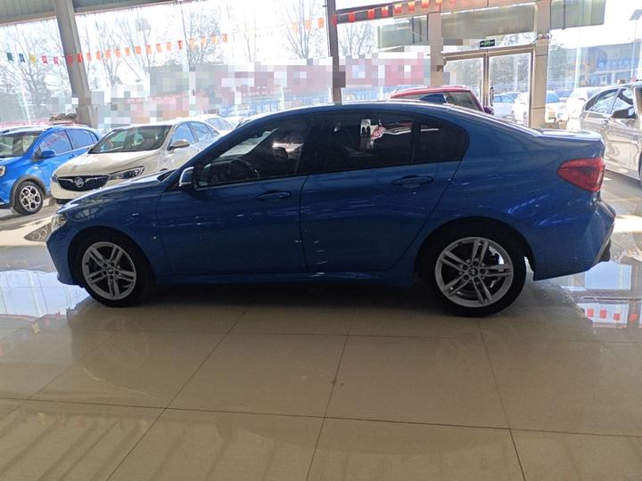 1 Series 2019 118i M Sport Package photo 4
