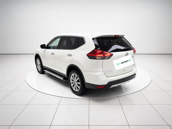 X-Trail 2017 2.0L CVT Comfort 2WD photo 4