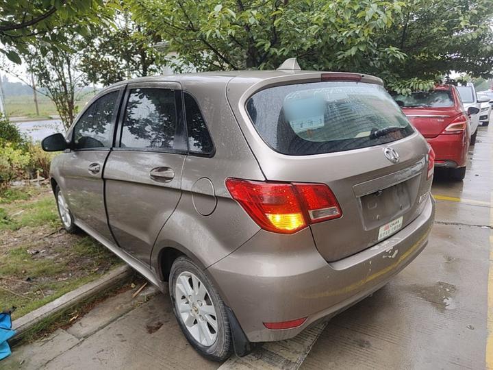 BAIC E Series 2013 Hatchback 1.5L MT photo 4