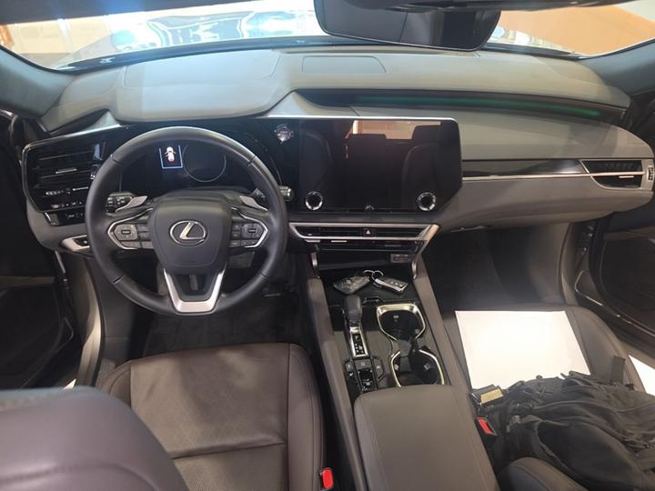 RX 2023 350h AWD photo 7