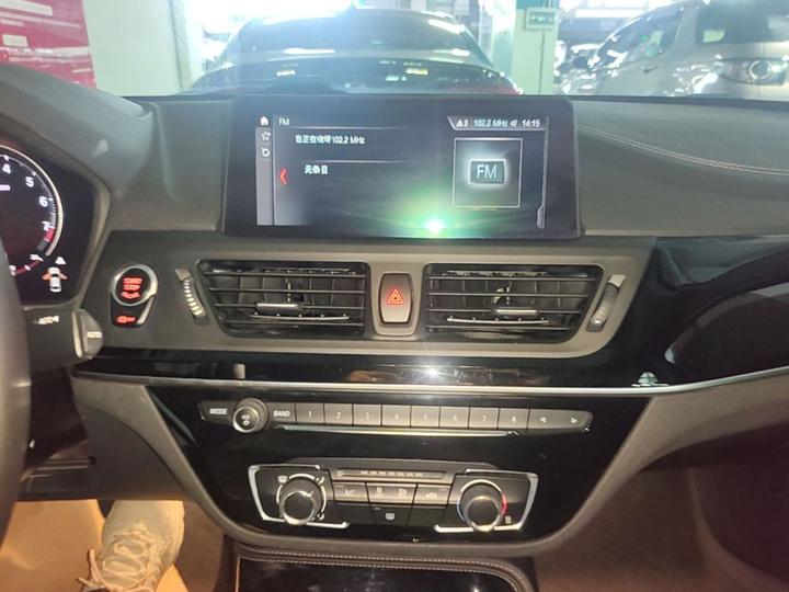 1 Series 2019 118i M Sport Package photo 8