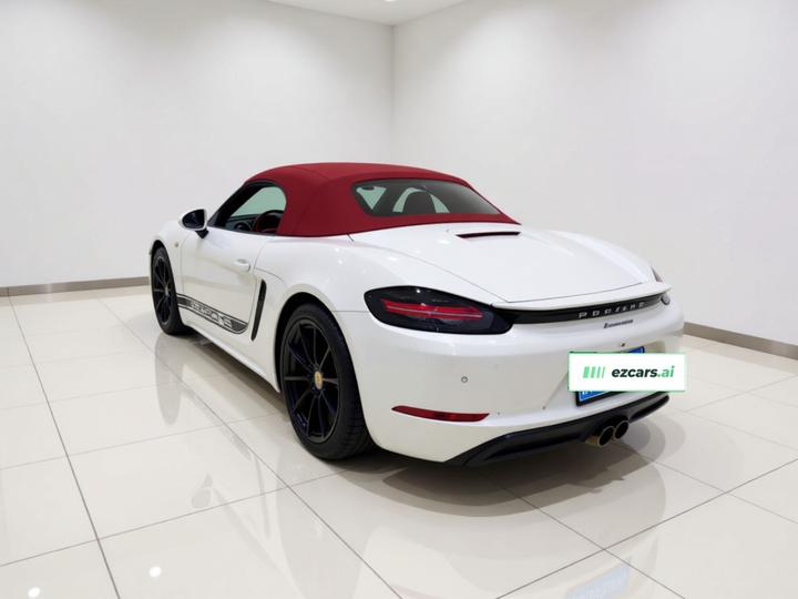 718 2020 Boxster 2.0T photo 4