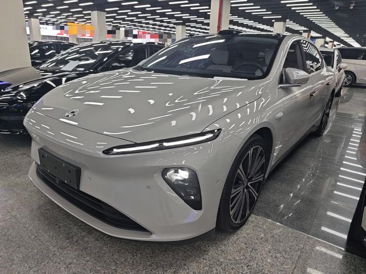 ET7 2024 75kWh Executive