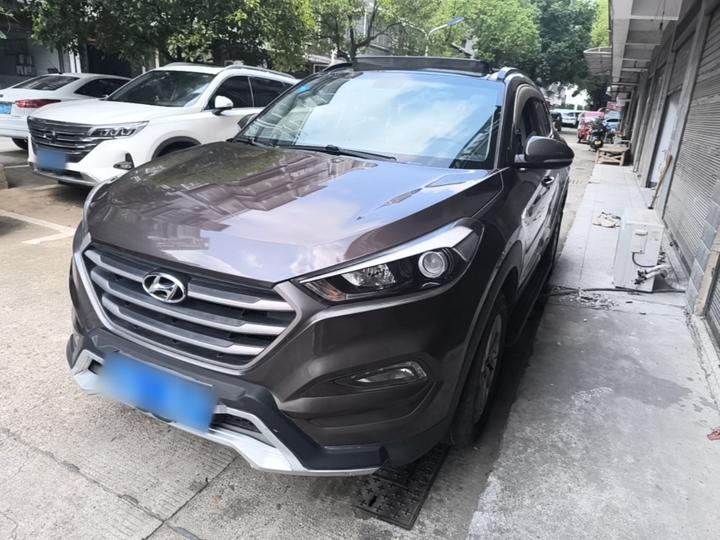 Tucson 2015 1.6T DCT RWD Smart