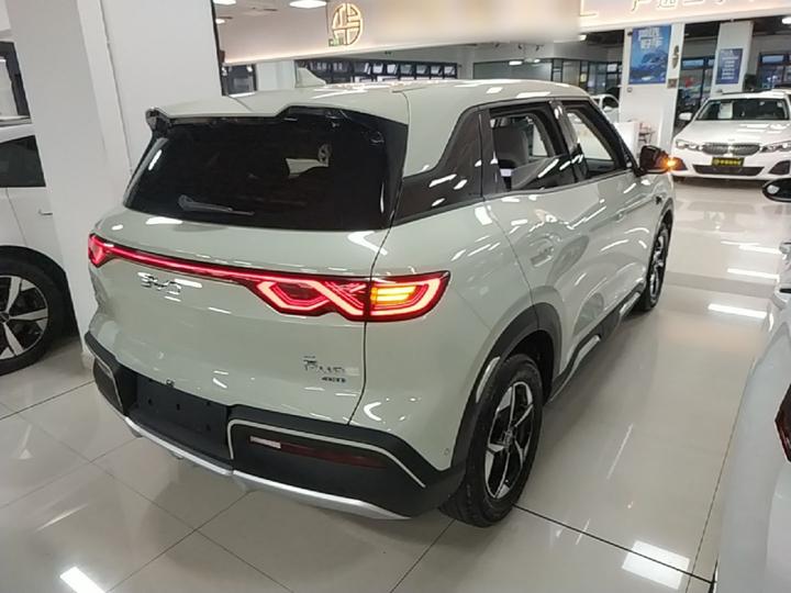 Yuan UP 2025 ADAS 401KM Leading photo 4