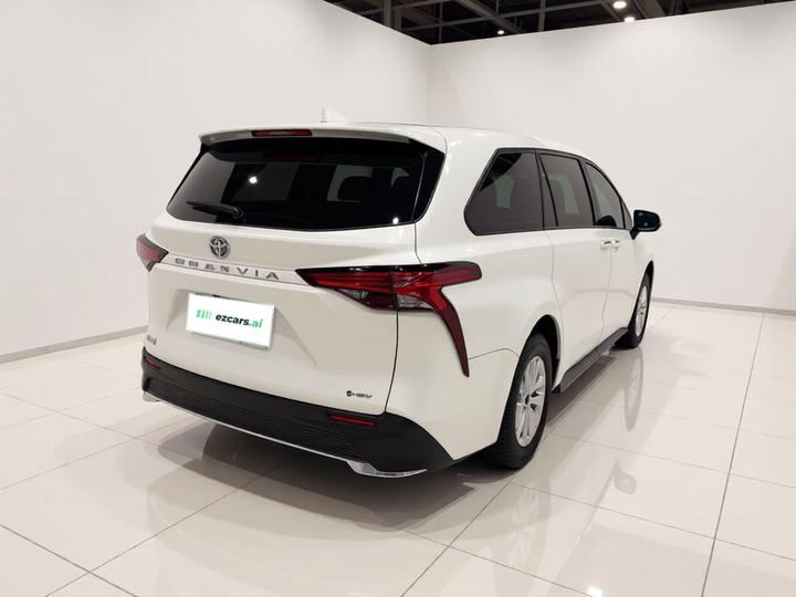 Granvia 2026 2.5L Hybrid Comfort photo 6