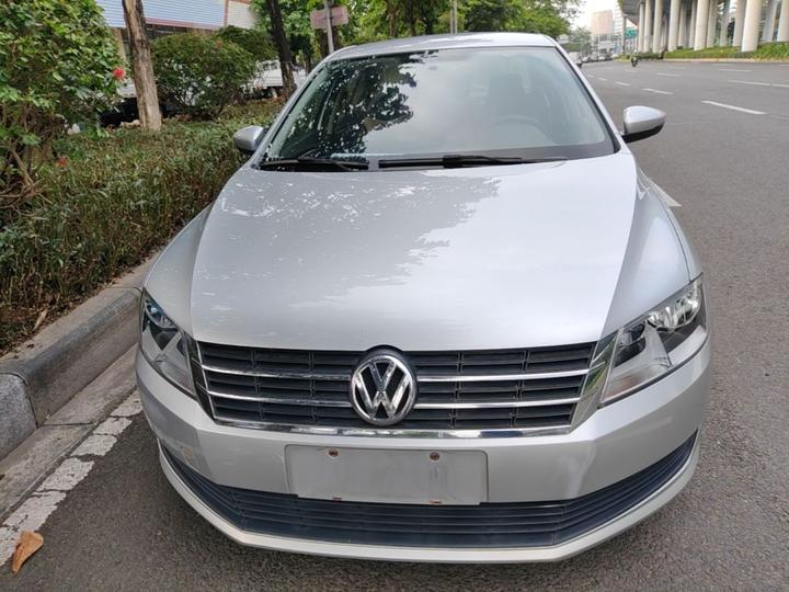 Lavida 2013 Facelift Classic 1.6L AT photo 2