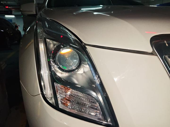 XTS 2015 28T Comfort photo 7