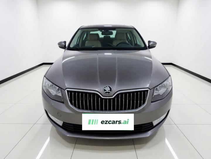 Octavia 2015 1.6L AT photo 2