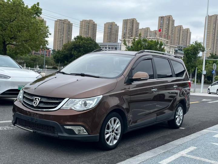 730 2014 1.5L MT Comfort ESP 7-Seater