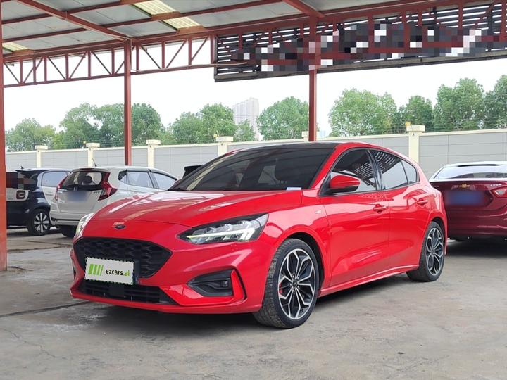 Focus 2020 Hatchback EcoBoost 180 AT ST Line