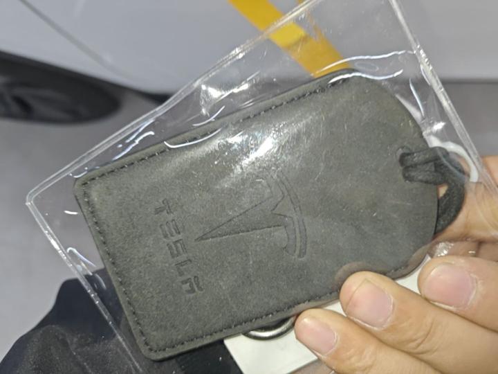 Model Y 2025 RWD photo 8