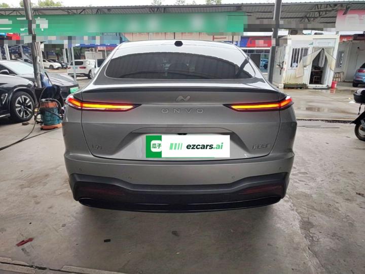 L60 2024 60kWh RWD photo 5