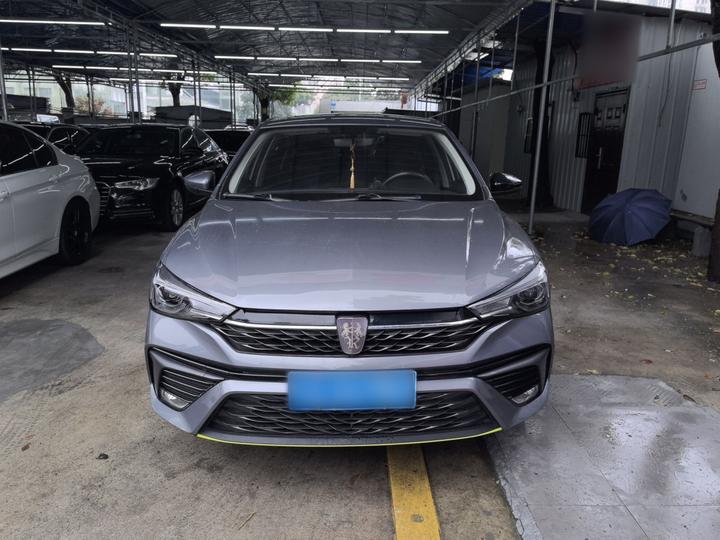 i5 2021 1.5L CVT Platinum photo 2