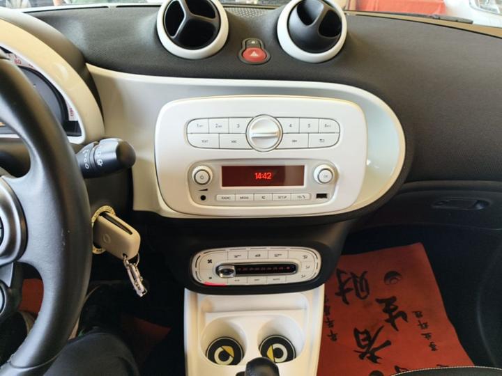 forfour 2016 1.0L 52 photo 4