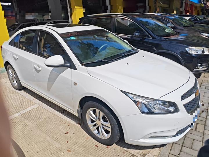 2015 1.5L Classic SE AT photo 3