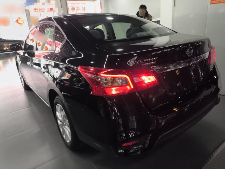 Sylphy 2024 Classic 1.6XE CVT Comfort photo 4