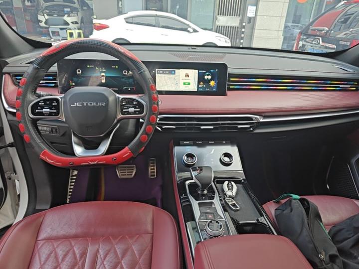 X70 PLUS 2023 1.6T DCTPRO 5-Seater photo 5